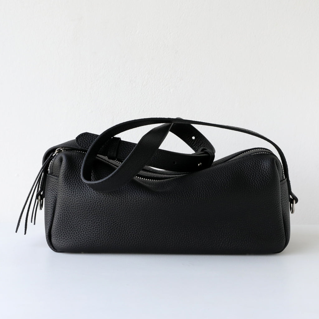The Baguette Bag, front view in black