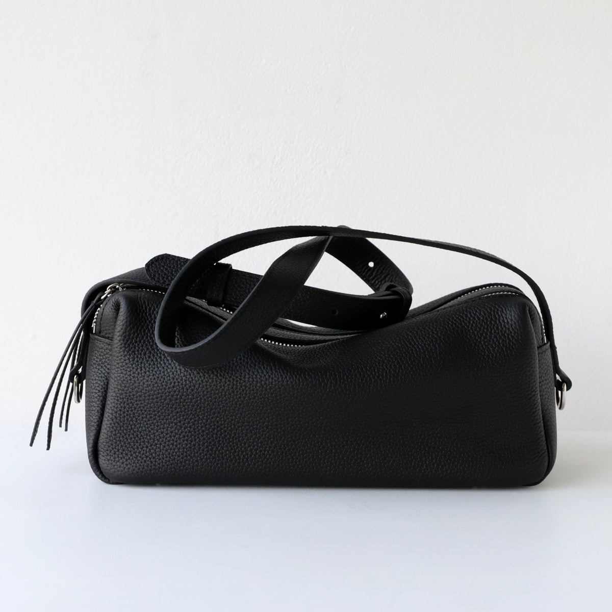 The Baguette Bag, front view in black