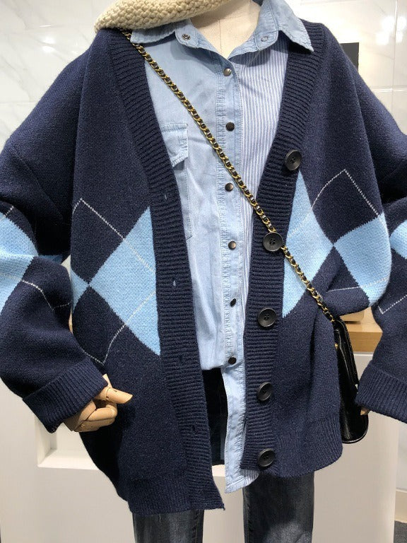 The Argyle Cardigan in navy