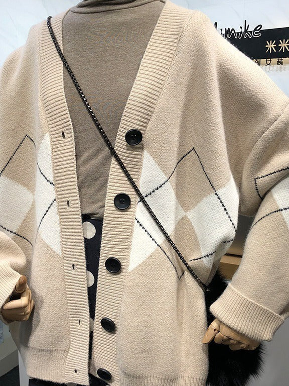 The Argyle Cardigan in oatmeal
