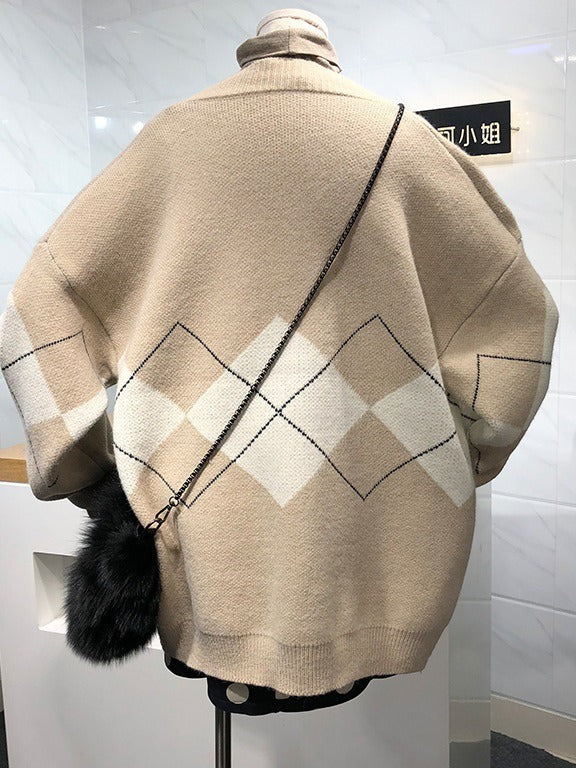 The Argyle Cardigan in oatmeal