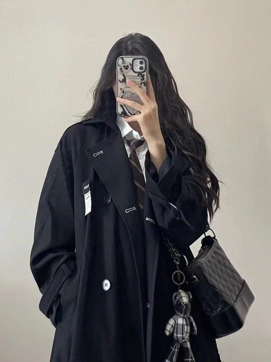 The Long Trench in black